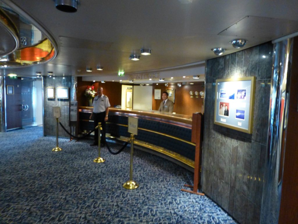 HAL-atrium reception