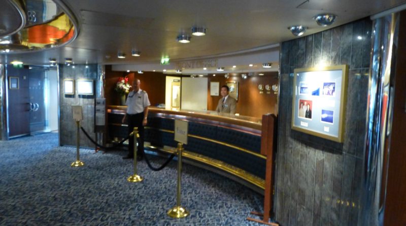 HAL-atrium reception