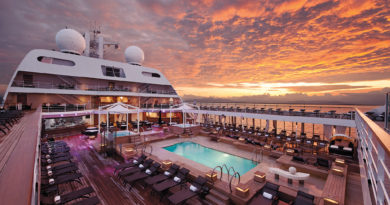 Seabourn pooldeck