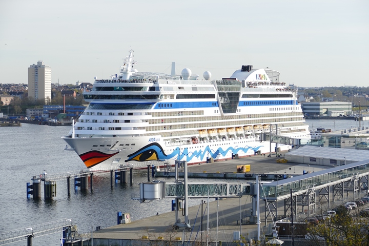 AIDAluna in Kiel