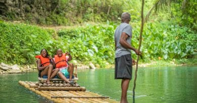Martha Brae Rafting © Jamaica Tourist Board