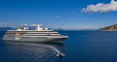 Expeditieschip World Voyager